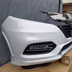 ◇中古品◇ホンダ純正 ヴェゼル フロントバンパー RU3 フォグランプ付き