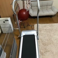 家の中整理したいのでどなたか使ってください。