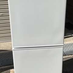 送料無料・設置無料サービス有り】冷蔵庫 AQUA AQR-141F 中古