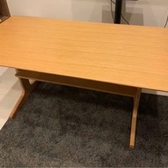 無印良品　リビングでもダイニングでもテーブル　ソファも出品