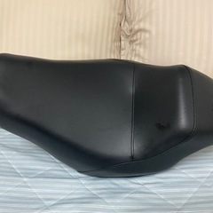 値下げです　ローライダーS  2021モデル　純正シート　※12月末で掲載を取り下げます 値下げです ローライダーS 2021モデル 純正シート ※12月末で掲載を