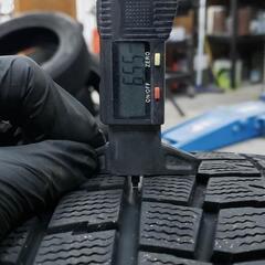 TOYO スタッドレス 18クラウン 純正アルミ