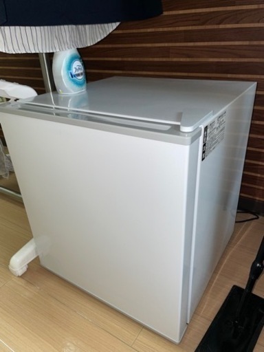 ［決まりました］アビテラックス 【右開き】46L 1ドアノンフロン冷蔵庫 ホワイト\u0026グレー AR460ED