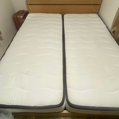 クイーンベッドフレーム・マットレスセット