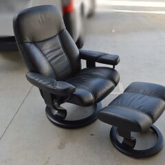 【美品】EKORNES Stresslessレザーリクライニングチェア　ブラック EKORNES(エコーネス)リクライニングチェア「ストレスレス