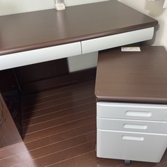 ニトリ学習机2