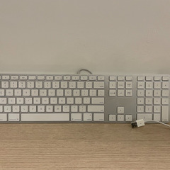 Apple Keyboard (テンキー付き）