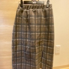 スカート499円