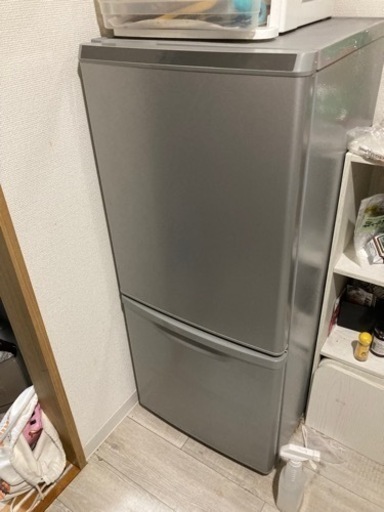 SHARP製　2段冷蔵庫