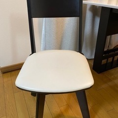 ダイニングセット　イス二脚回転