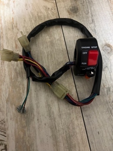 ZZR1100D ZX11 薄型右スイッチ