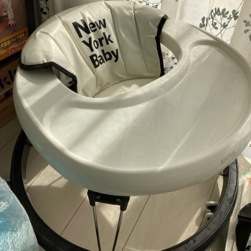 カトージ　歩行器　中古