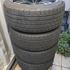 定価19,580円2WAYカーゴスラックスパンツBEIGE-美品 BMW F30.31シリーズ ホイール付き18インチのスタッドレスタイヤ付き4本セット