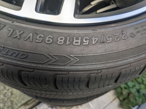 美品 BMW 高品質 F30.31シリーズ ホイール付き18インチのスタッドレス  