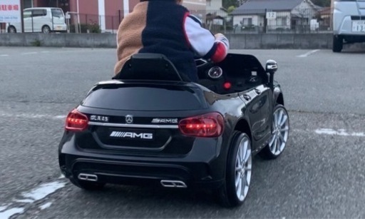 電動カー　メルセデスベンツ　AMG