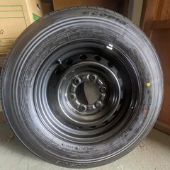 ハイエースバン純正タイヤ＆ホイール＆ホイールキャップ（新品未使用）4本セット（令和４年納車分）