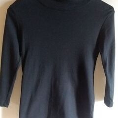 シンプル　黒　七分袖　タートルネック　Ｔシャツ　Ｓサイズ　新品　
