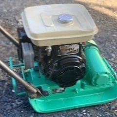 プレートコンパクター　60キロ　作動オッケー