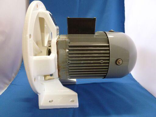川本 海水用 自吸式プラスチックポンプ 60Hz【GSP2-506-CN0.75】三相200Ｖ カワホープ/モーターのみ/未確認ジャンク