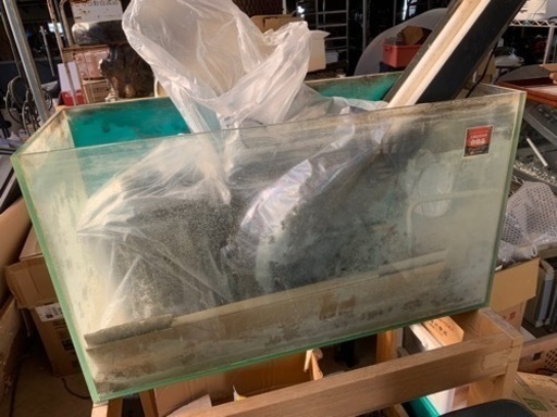 水槽セット　GEX 900mm×500mm×400mmモーター3台付き おまけ付き　台付