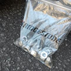 スタッドレスタイヤセット　205/65 R15