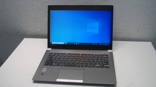 ◆美品◆Win10 東芝　R63/W　i5-5200U メモリ4GB