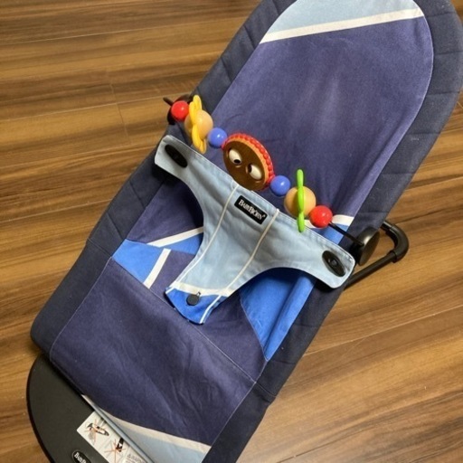 バウンサー　ベビービョルン　専用おもちゃ付き　デニム柄　ブルー　青　可愛い