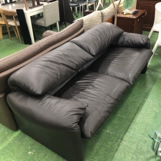 CASSINA MARALUNGAソファ 2人用ワイド