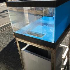 中古アクリル水槽　W850×D600×H450