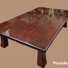 欅の一枚板のテーブル