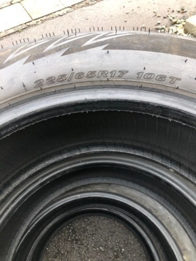 本日限定自車配達で送料お得です。スパイクタイヤ　225 65 r17