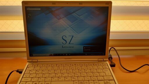 代引き可　2017年製　レッツノートCF-SZ6（第７世代corei5 7300U　８GB）12.1インチ