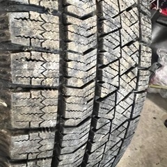 ブリヂストン　VRX2 バリ溝　8-9分　1シーズン　20年製　195/65r15 プリウスなど