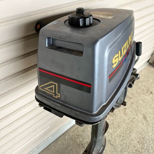 SUZUKI 小型 船外機 エンジン 4馬力 DT4 00402S 動作未確認