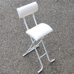 1027-085 ニトリ折りたたみ椅子