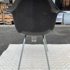 【カグマニア】【引き取り限定】【HermanMiller】ヴィンテージ　イームズアームシェルチェア(ブラック)