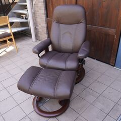 北欧ノルウェーのメーカーEKORNES(エコーネス)社のストレスレスチェアー コンサル(M)です！！リビングはもちろんシアタールームなどにおススメの北欧デザインのパーソナルチェアー♪CJ325