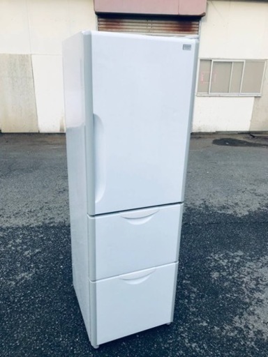 ET719番⭐️302L⭐️日立ノンフロン冷凍冷蔵庫⭐️