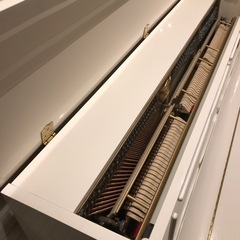 最後の値下げです。アップライトピアノ　スタインバッハ　DS2 ホワイト