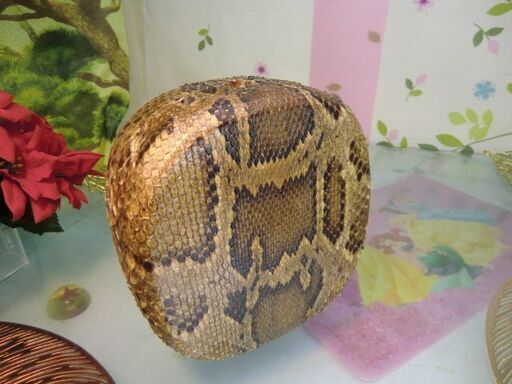 9.500円 現品販売沖縄三線専用蛇皮強化(二重張)チーガと滑り止め松脂セット