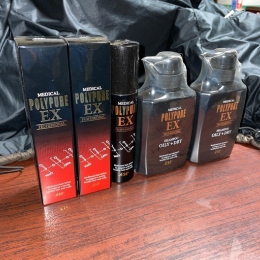 新薬用ポリピュアEX 新品未使用2本とシャンプー2本と一回使用が1本全部で5本セットです。