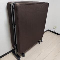 【ほぼ未使用】折り畳み式ベッド