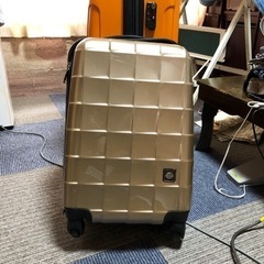 中古　スーツケース