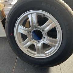 ハイエース200系用タイヤホイール４本セット新古品