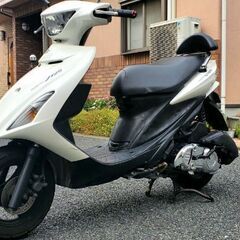 スズキ アドレスV125S COLOR:ホワイト