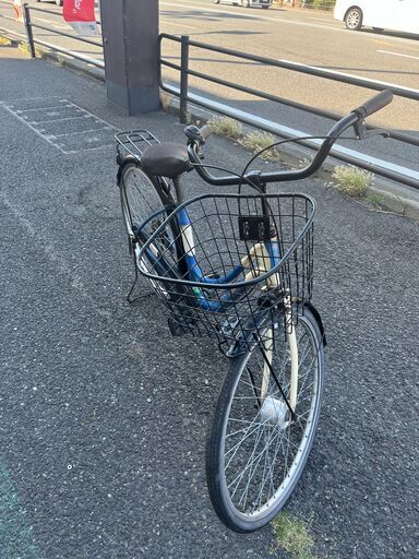 【リサイクルショップどりーむ天保山店】●435●　自転車　ママチャリ　ベル付き　青with白　２６インチ　カゴ付き　14950SA 話題の【リサイクルショップどりーむ天保山店】○435○ 自転車