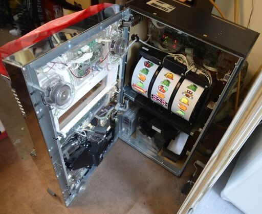 その他 ☆GOGOジャグラー スロット 実機 コイン不要機 家庭用電源 神戸発