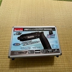 マキタ　ペンドライバー7.2v　バッテリー2個と充電器付き　保証書等の書類無し