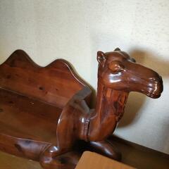 ラクダのインテリアのソファー