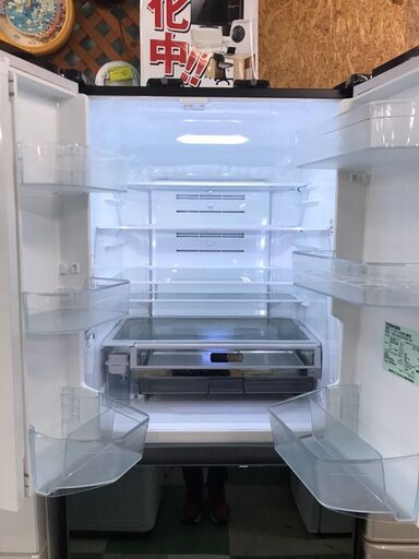 東芝　冷蔵庫　2017年製　大容量　ファミリータイプ　フレンチドア（観音開き）　自動製氷　タッチオープン　6ドア